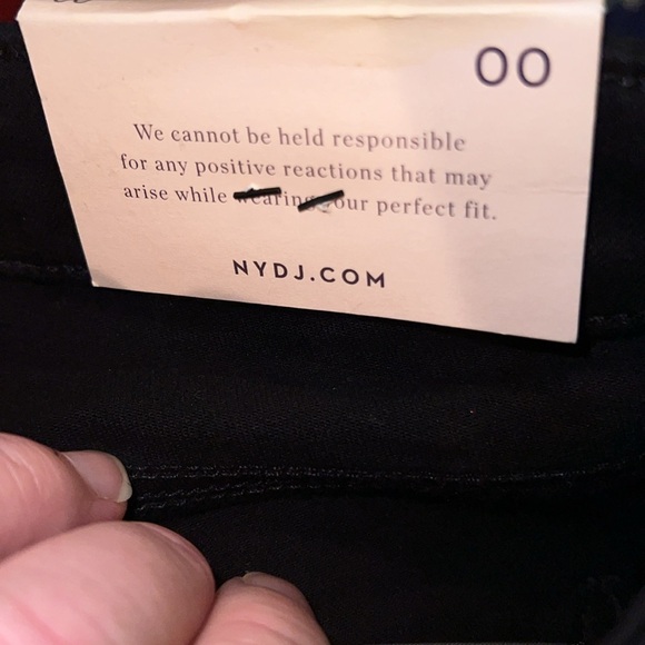 NYDJ Black Skinny Jeans 00 NWT - Picture 7 of 8